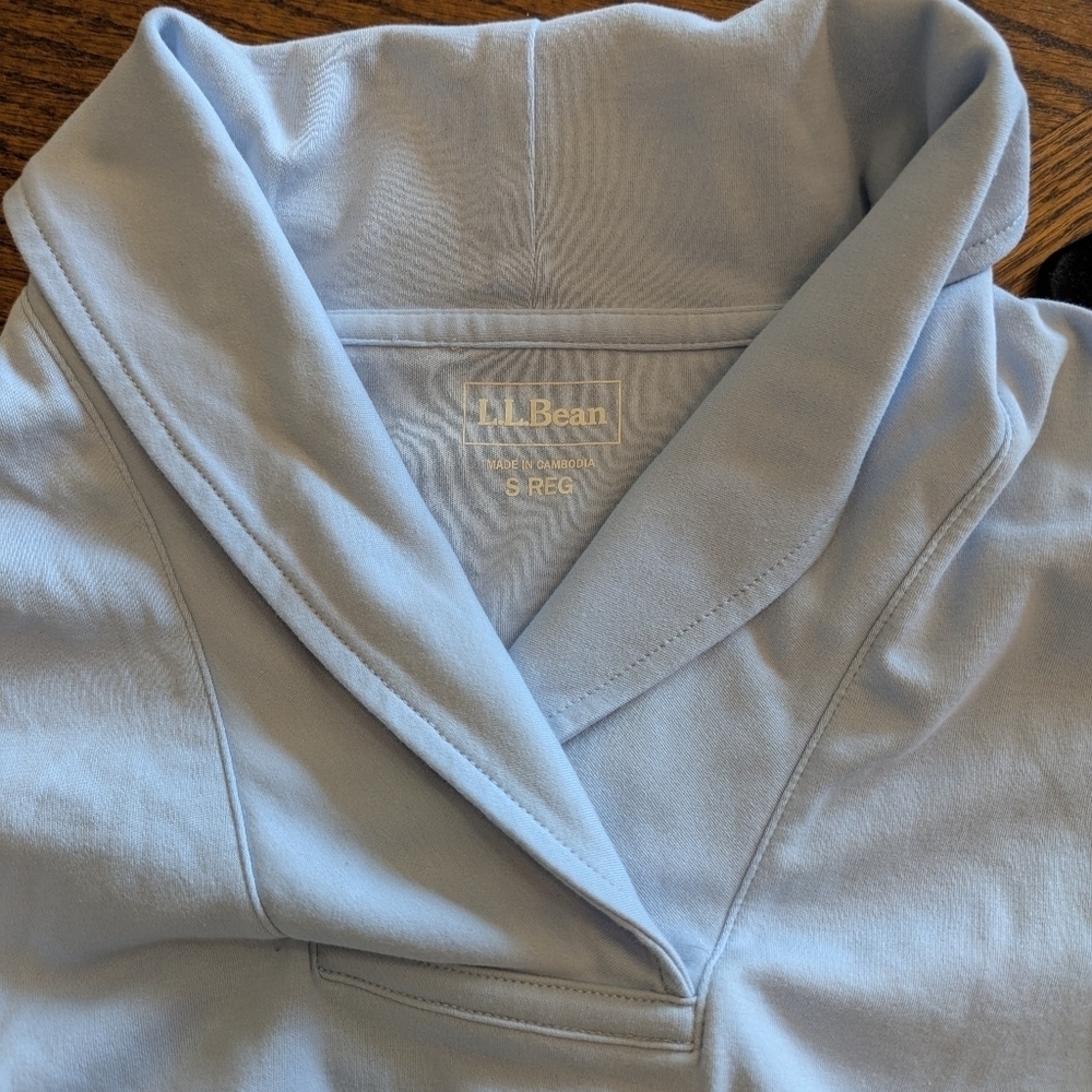 L.L. Bean Soft Blue Cowl Neck Top. Women's Size Regular, Never Worn. - Picture 4 of 4